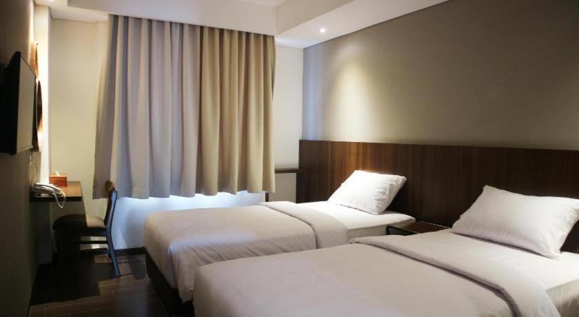 Bianco Costel Hotel Bogor Exterior photo