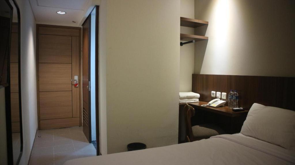 Bianco Costel Hotel Bogor Exterior photo